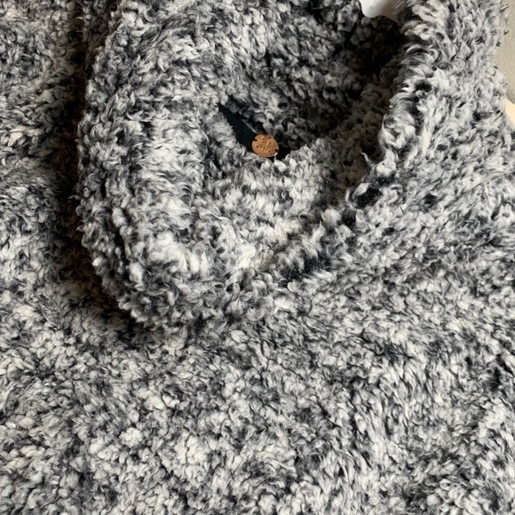 FREE‎ PEOPLE  |  Sherpa Pullover Cowl - Picture 2 of 9